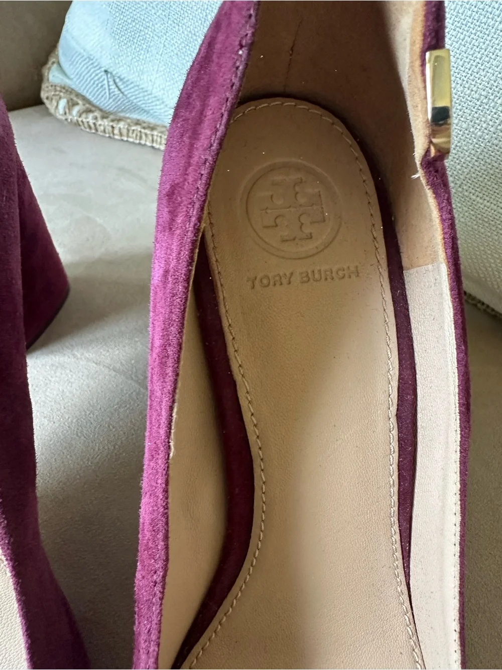 Tory Burch Elizabeth Round-Toe 85MM Pump Port Plum Heel size 8.5
